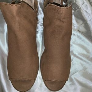 Brown Lucky Brand booties